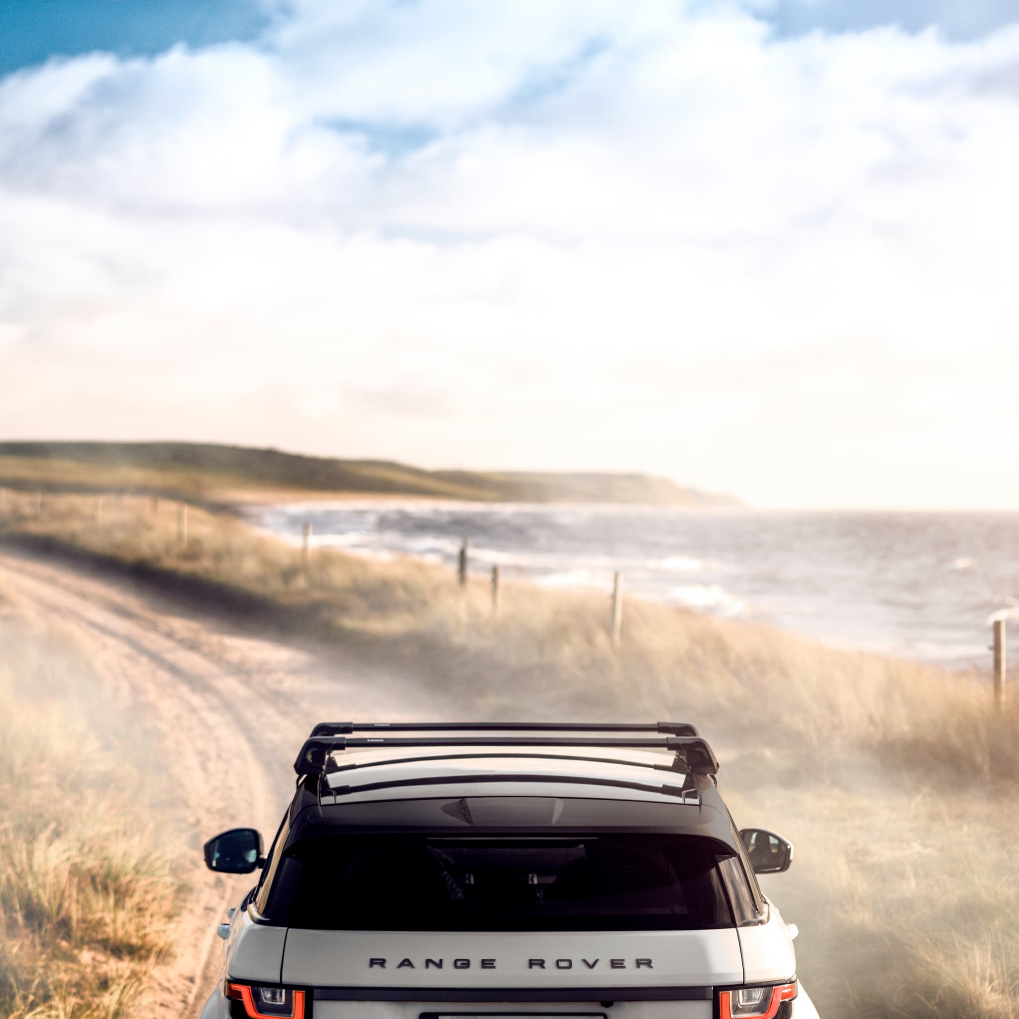 land rover with roof rack